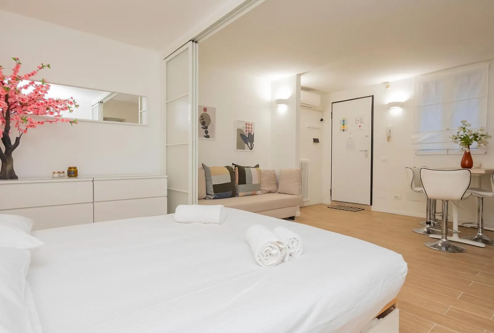I Host Apartment - Forlanini 1 Milan